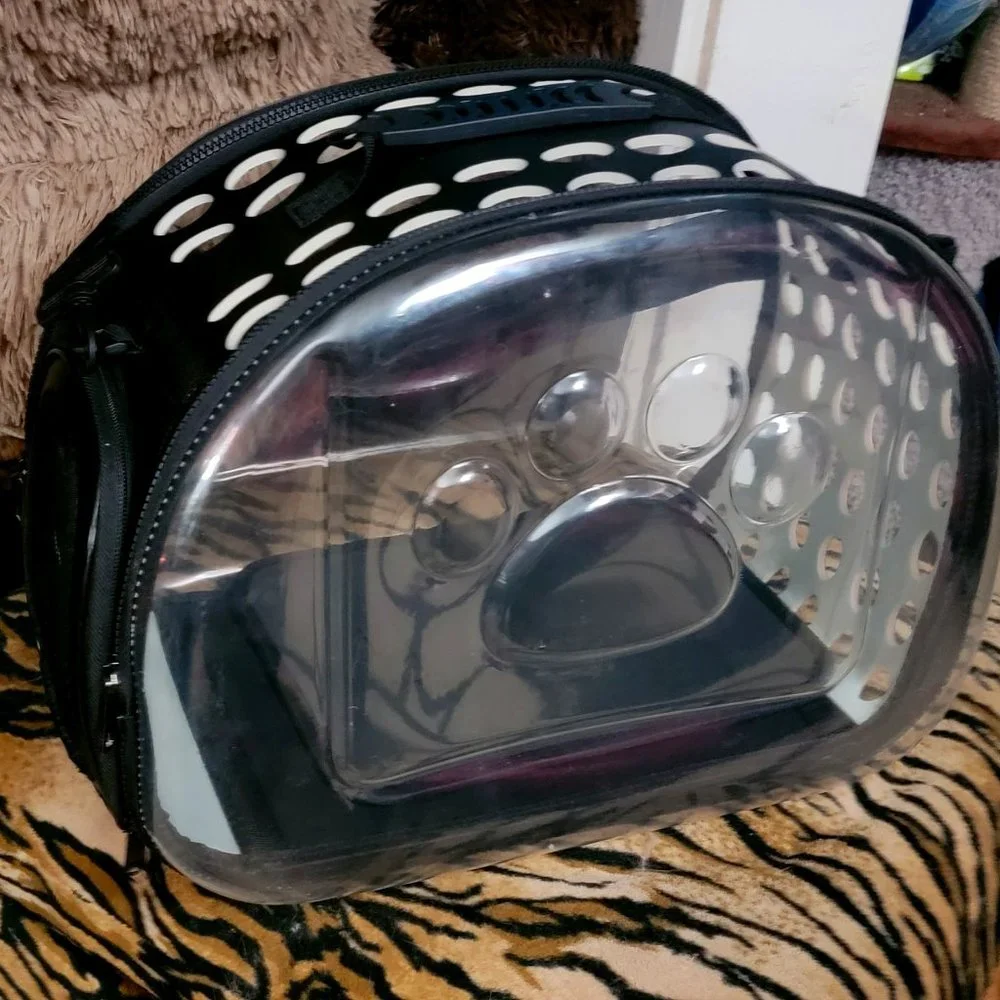 Pet Carrier Dog or Cat Black New! 	16.53